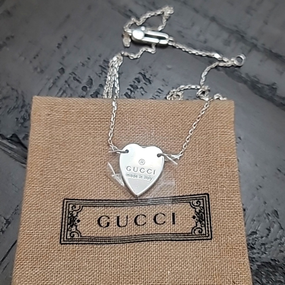 Gucci Silver heart necklace